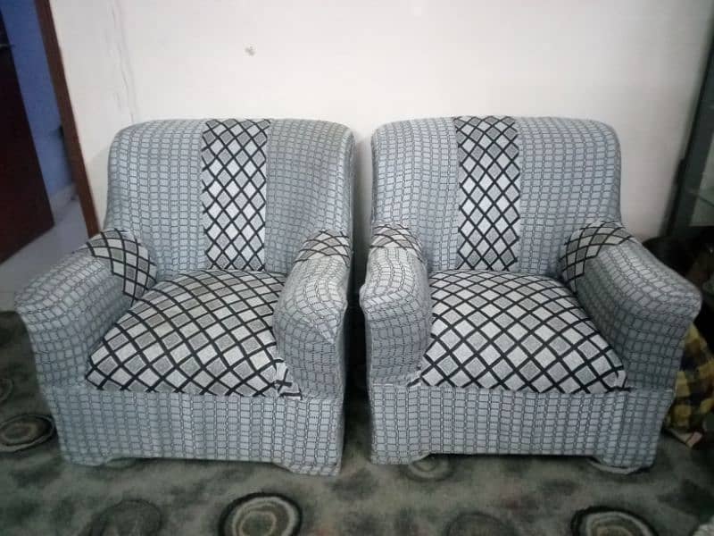 7 seater sofa set in reasonable price 2