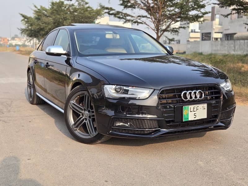 Audi A4 2014 4