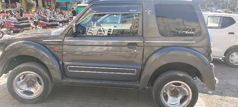 Mitsubishi Pajero Mini Flying PUG 4