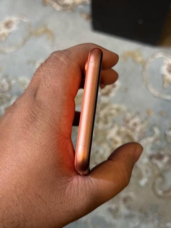 iphone Xr 64 gb PTA Approved 5