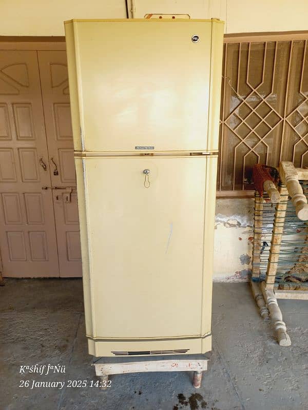 PEL Refrigerator 8