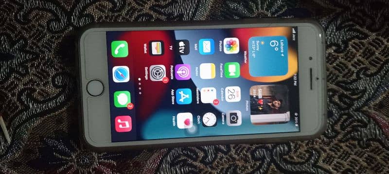 I phone 7 plus 128 GB PTA officiall approved 8