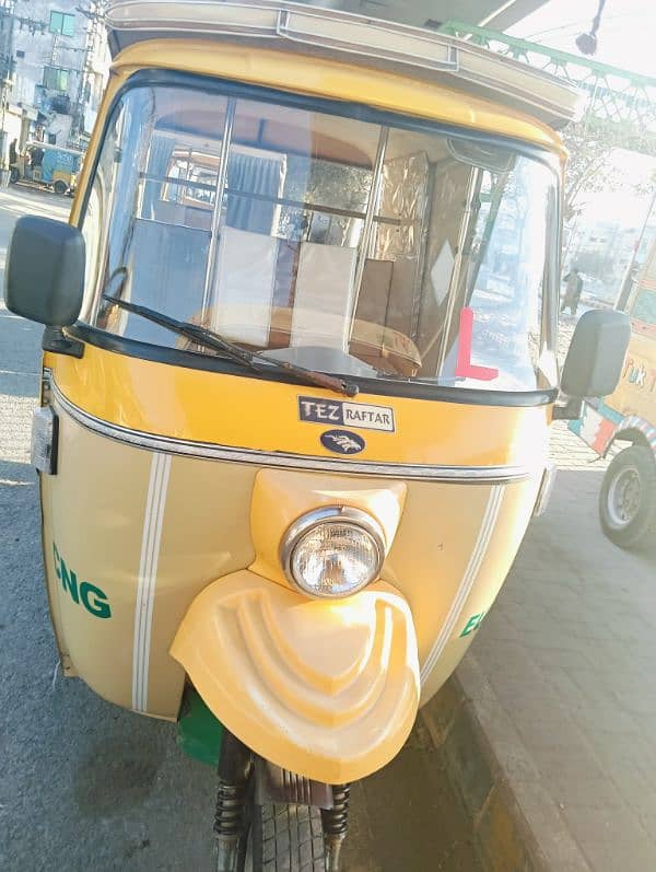 Tez raftar Auto riksha lush condition 0