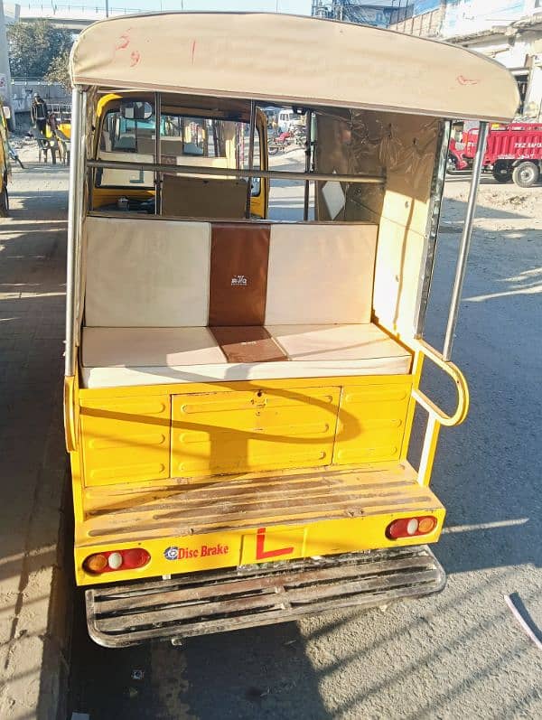 Tez raftar Auto riksha lush condition 7