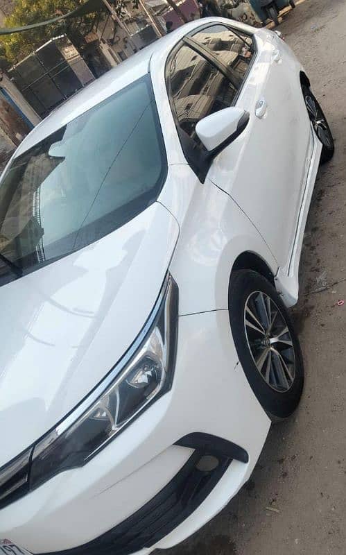 Toyota Corolla Altis 2017 4