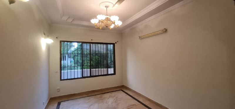 F-11/3: Prime Corner House, Spacious 30x70 Sq Ft, Highly Renovated, Premier Location, 4 Bedrooms, Open Front, 10 Crores. 4