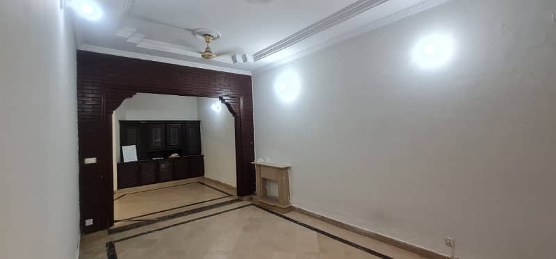 F-11/3: Prime Corner House, Spacious 30x70 Sq Ft, Highly Renovated, Premier Location, 4 Bedrooms, Open Front, 10 Crores. 18