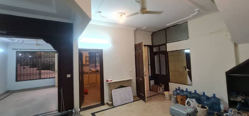 F-11/3: Prime Corner House, Spacious 30x70 Sq Ft, Highly Renovated, Premier Location, 4 Bedrooms, Open Front, 10 Crores. 33