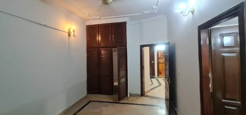 F-11/3: Prime Corner House, Spacious 30x70 Sq Ft, Highly Renovated, Premier Location, 4 Bedrooms, Open Front, 10 Crores. 38