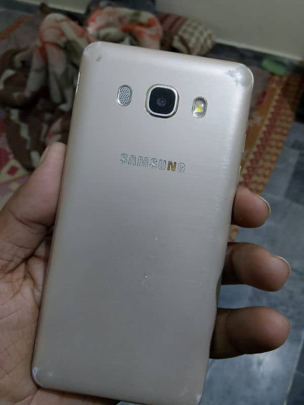 Samsung Galaxy j5 4