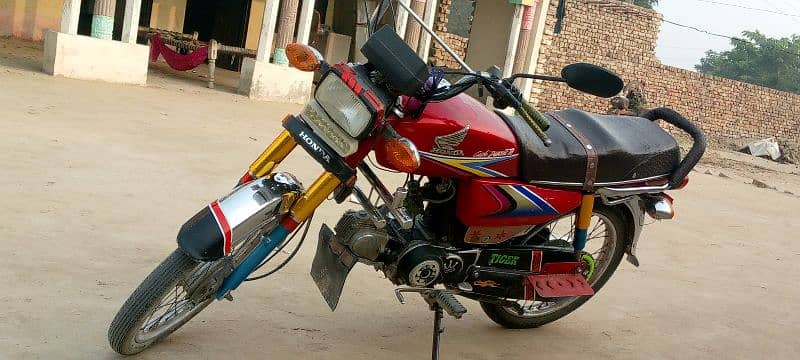 Honda 70cc 2010  number layyah ka ha 0