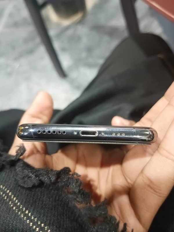 iPhone 11 Pro 64 gb jv 5