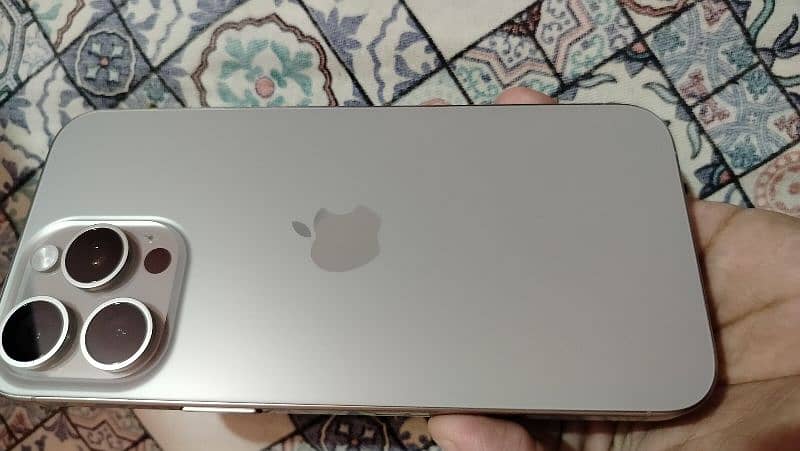 apple iphone 15 pro max natural titanium jv 1