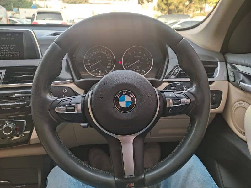 BMW X1 2017 1