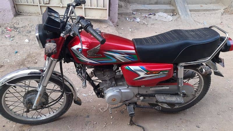 Honda CG 125 /Nut to Nut genuine 2023 model serious buyer contact kare 4