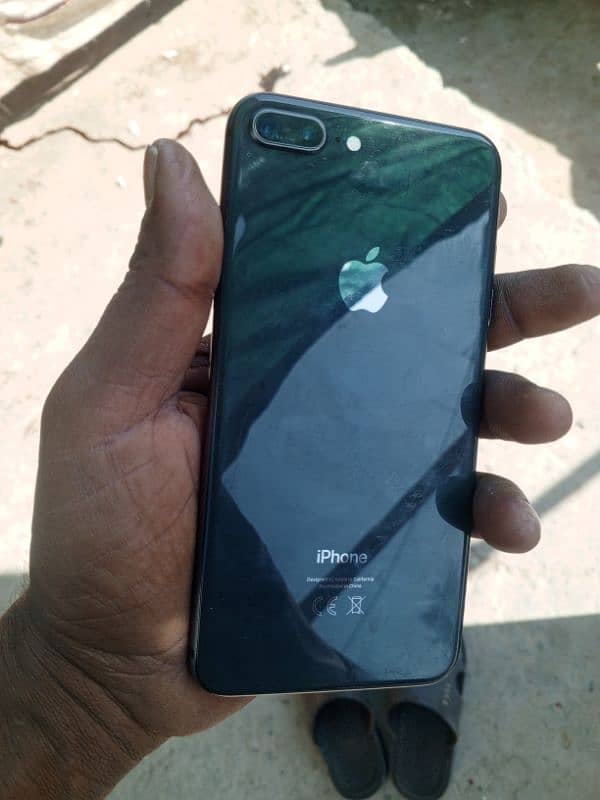 I phone  8+ 64gb. non pta. only mobile penal Cheng Baki all ok 0