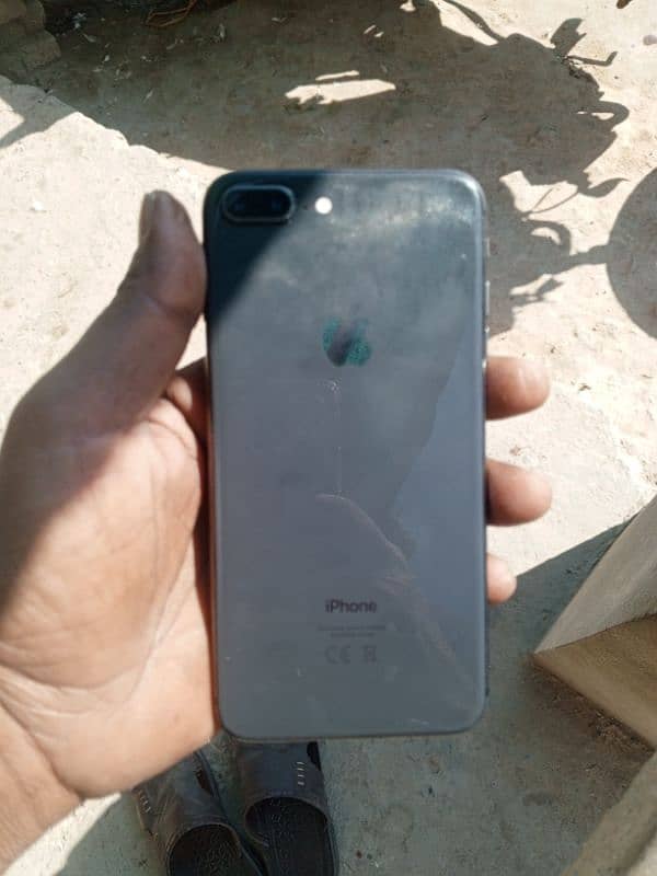 I phone  8+ 64gb. non pta. only mobile penal Cheng Baki all ok 1