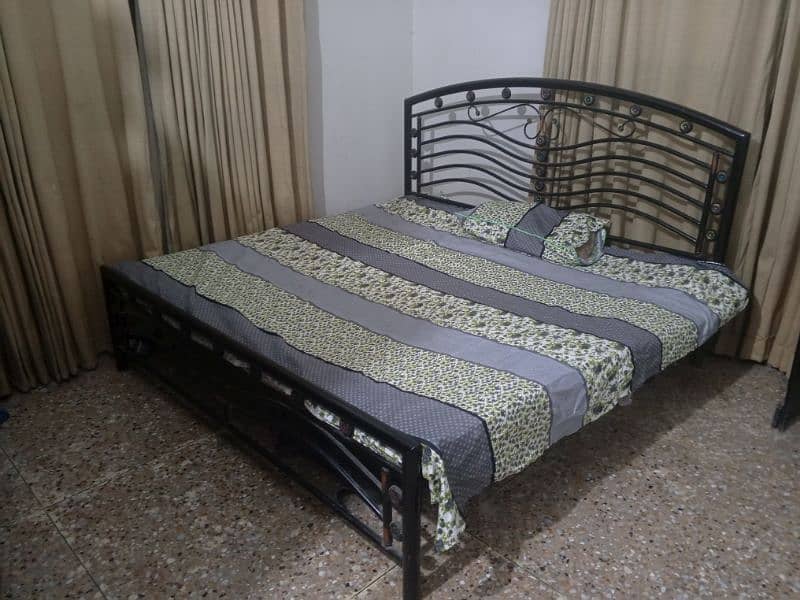 Double bed with mattress , 4