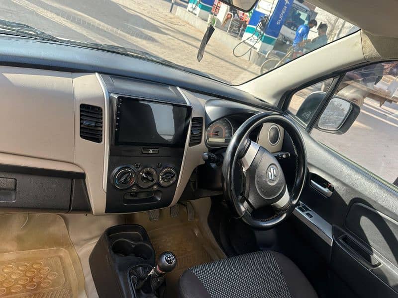 Suzuki Wagon R 2018 5