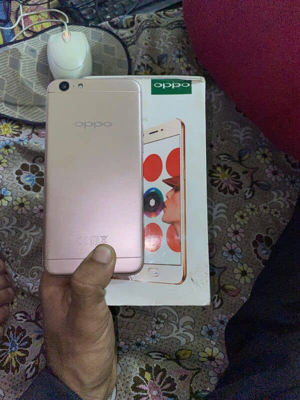 oppoa57 4/64 condition 9by10 All ok bas upar sy touch scratch ha 12