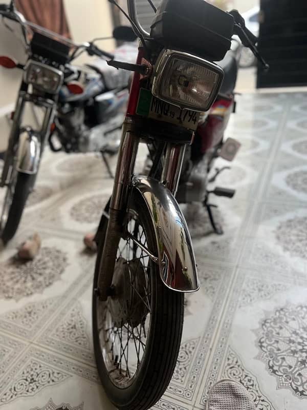 Honda Cg 125 2019 red colour 0