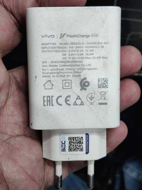 v21e original charger 44w 0