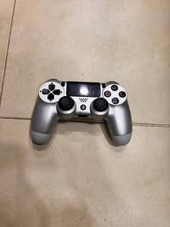 ps4 orignal controller used