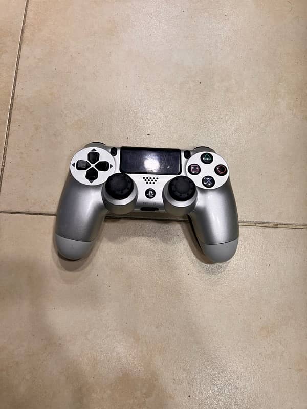 ps4 orignal controller used 0