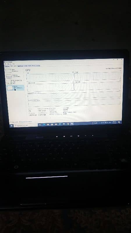 Toshiba laptop core i7  700 gb  4 gb 1