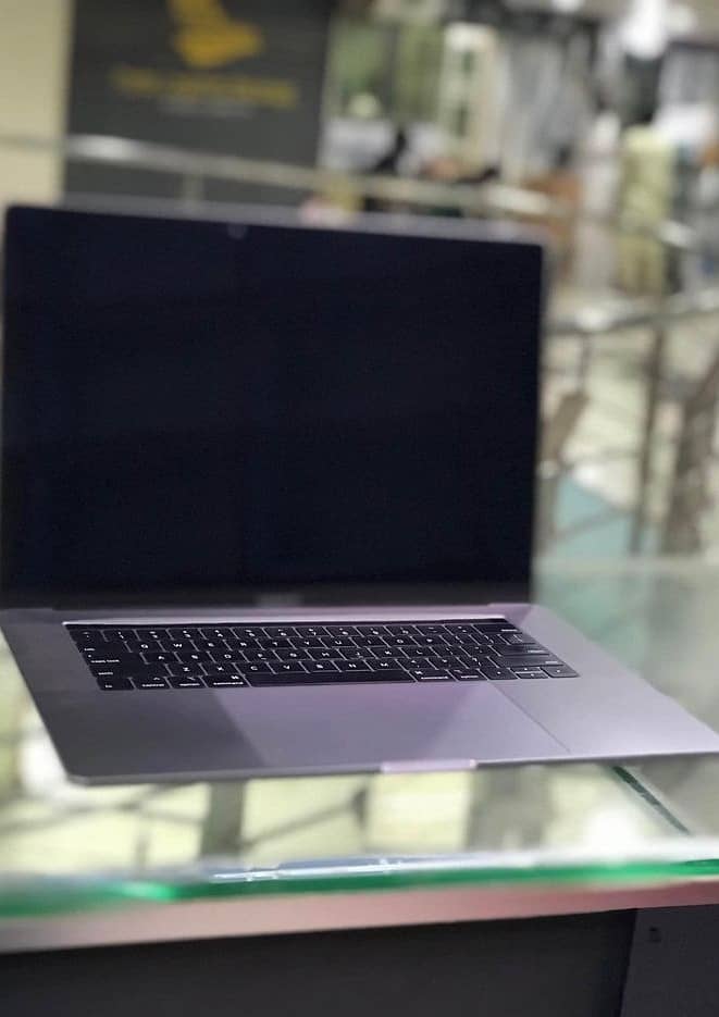 Apple MacBook Pro 2018 Whatsapp  03206793455 1