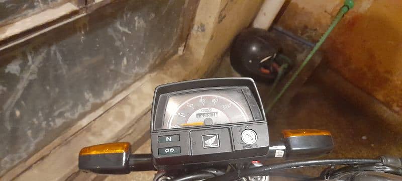 Honda CD 70cc 2019-11-10 model Islamabad Registered 5