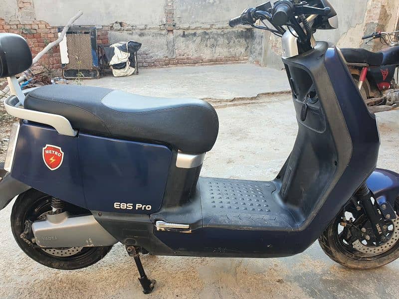 Metro E8S Pro Electric Bike 2