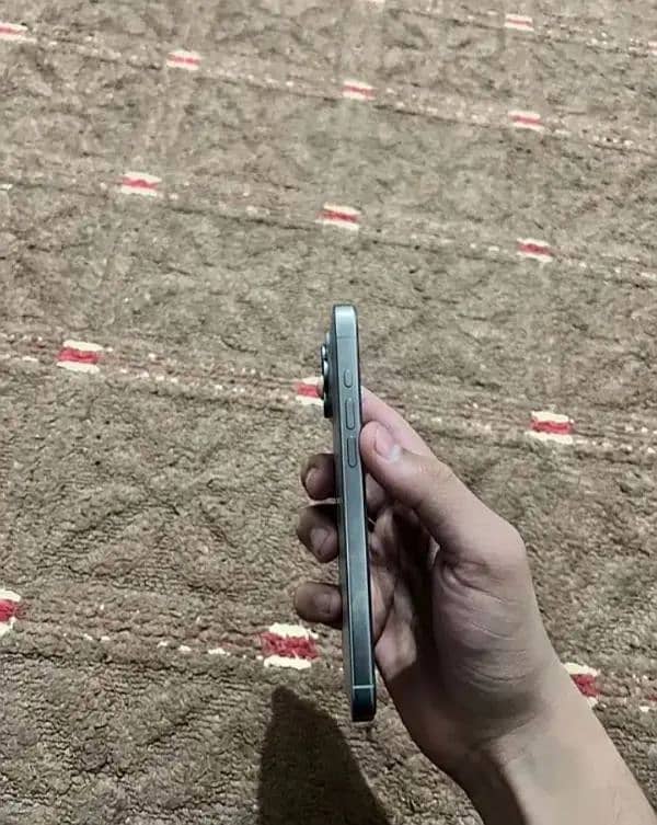 Iphone 15 pro max Lla 4