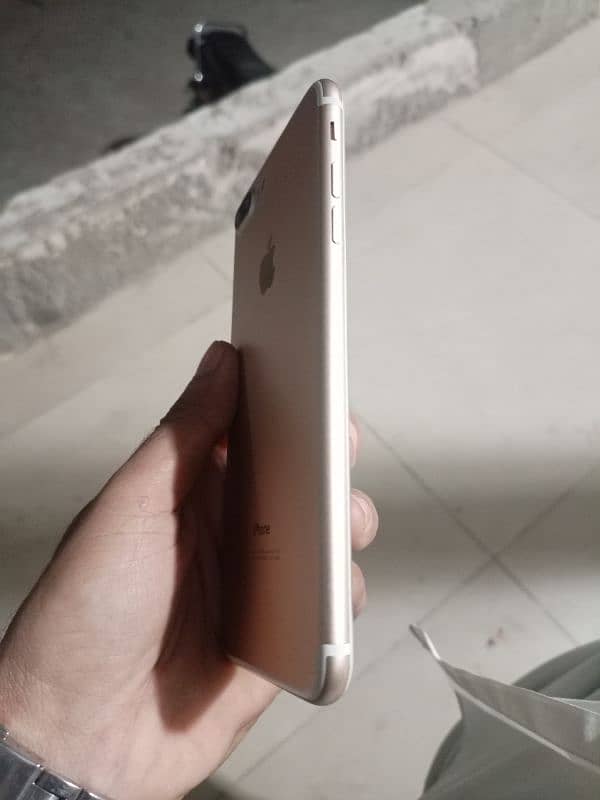 iphone 7 plus condition 10/9 128 Gb 1