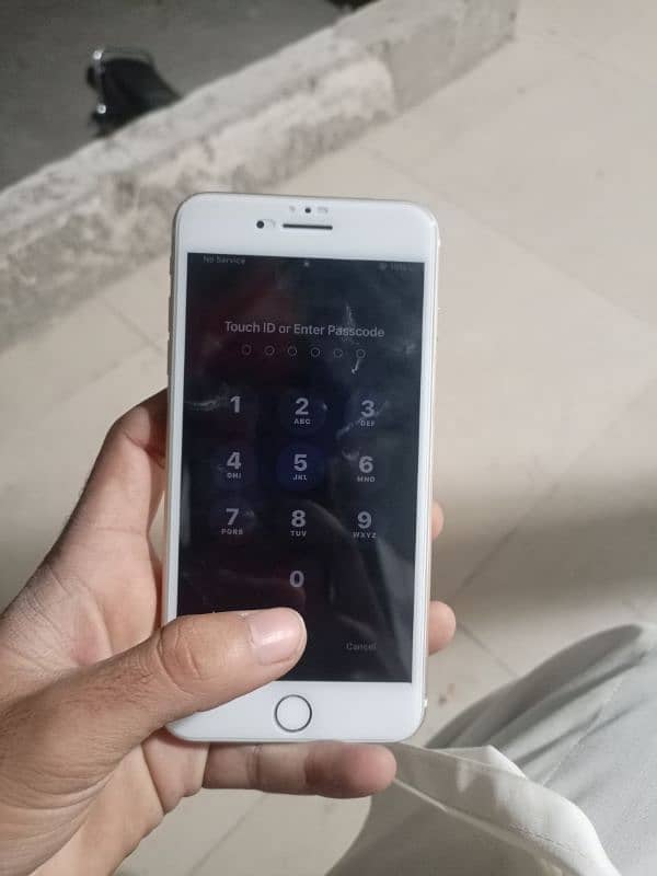 iphone 7 plus condition 10/9 128 Gb 5