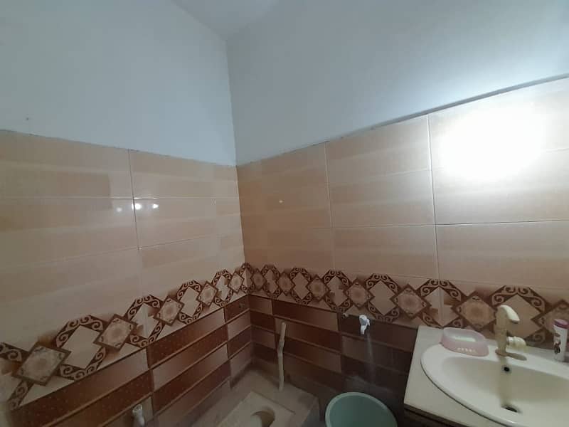 Beautiful 5 Marla Single Story House Available For Sale In Gulshan-e-Iqbal 25