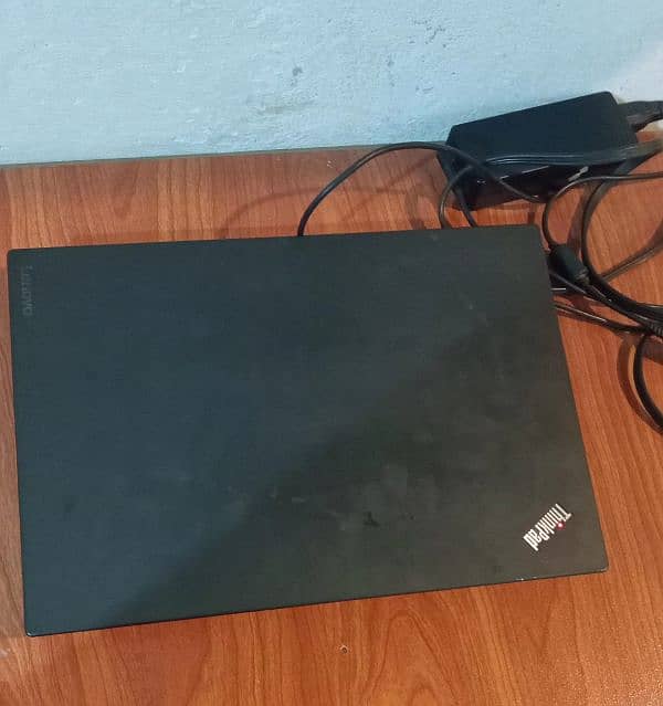 Lenovo thinkpad T470p i5 7th-gen 8GB-RAM 256GB-SSD + original charger 4