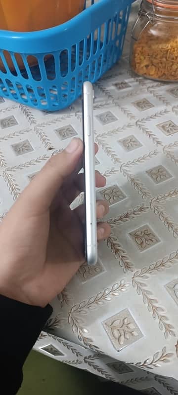 iphone xr non pta 128gb waterpack 4