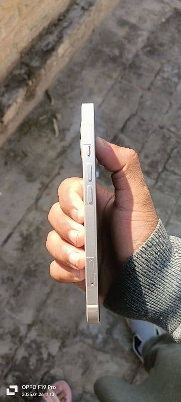 iPhone 13 - 128 GB 2