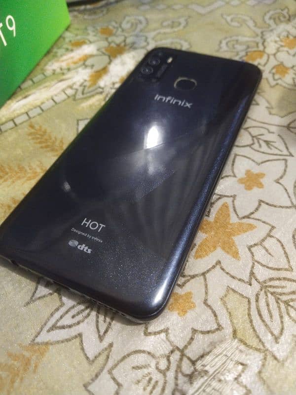 Infinix Hot-9 4