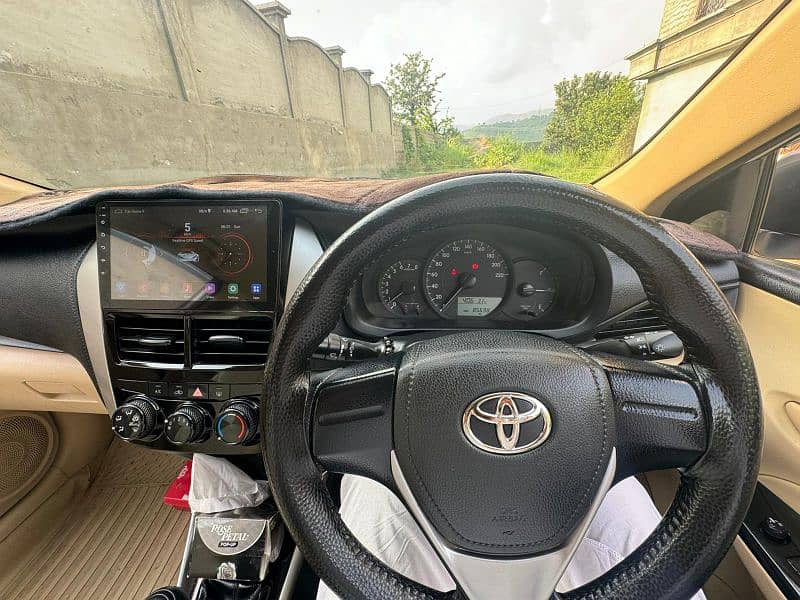 Toyota Yaris 2021 4