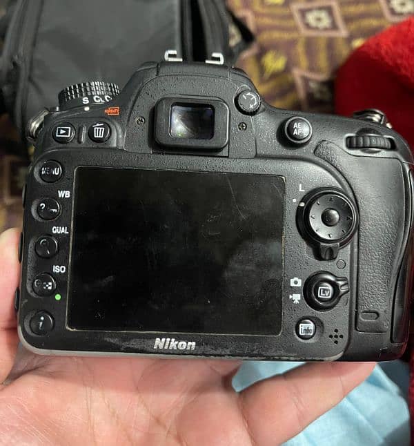 DSLR CAMERA NIKON 6