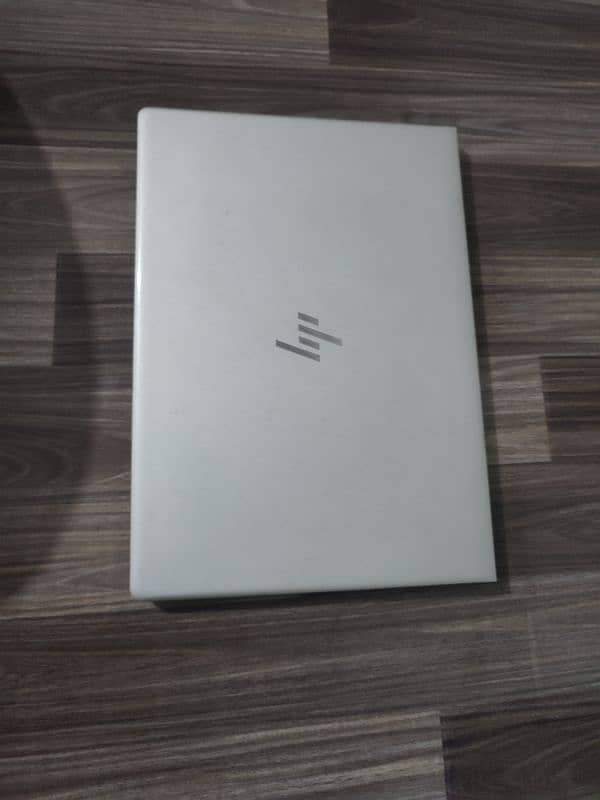 hp elitebook 840 G5 new logo 0