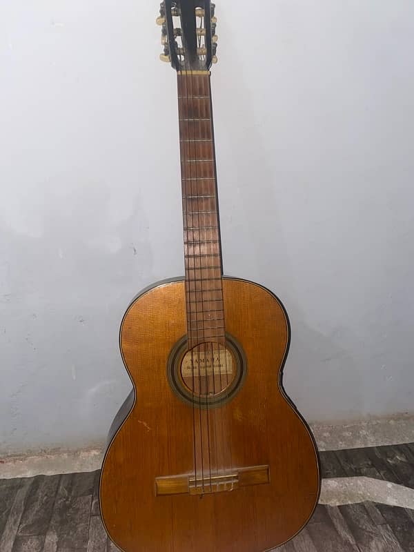 yamaha Spanish Guitar 1