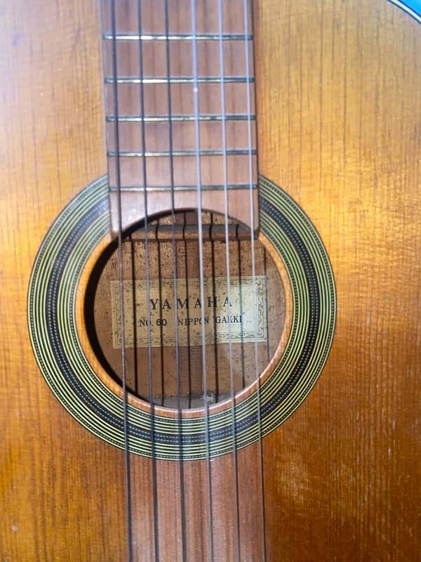 yamaha Spanish Guitar 3