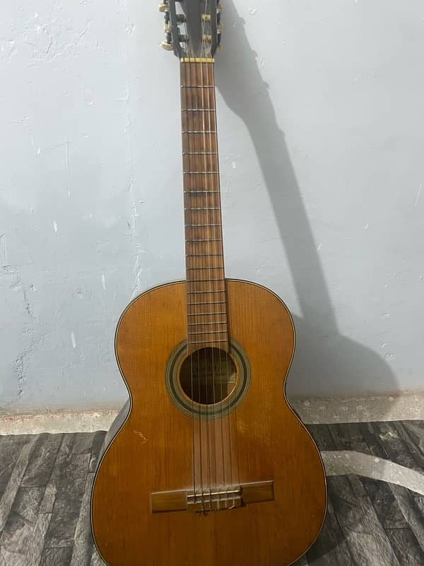 yamaha Spanish Guitar 4