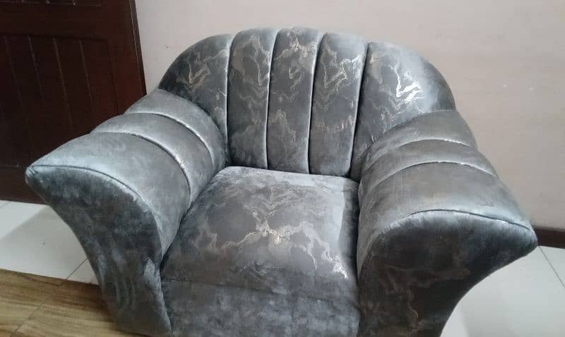 brand new sofa set num 03217630293 is num par rabta kara 11