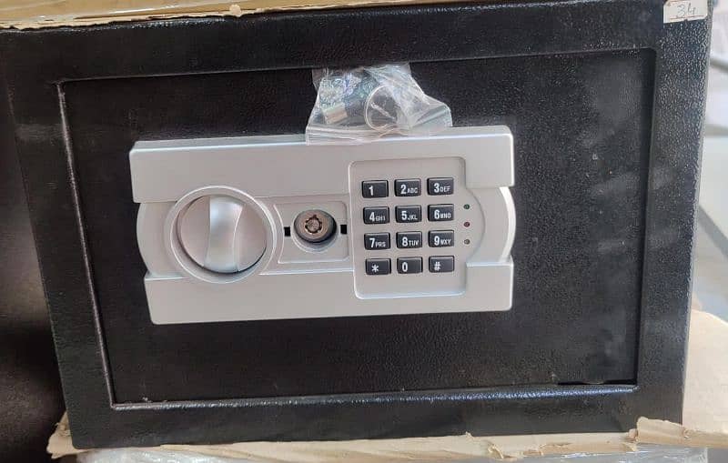 Digital Safe locker 4