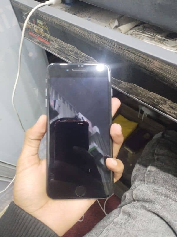 iphone 8 plus 256GB pta proved 0