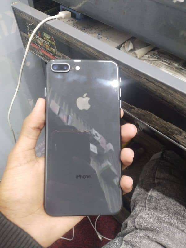 iphone 8 plus 256GB pta proved 3